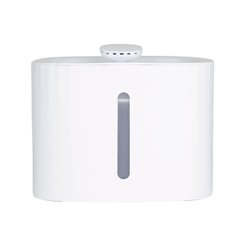 Yönä näkyvä hiljainen suihkulähde